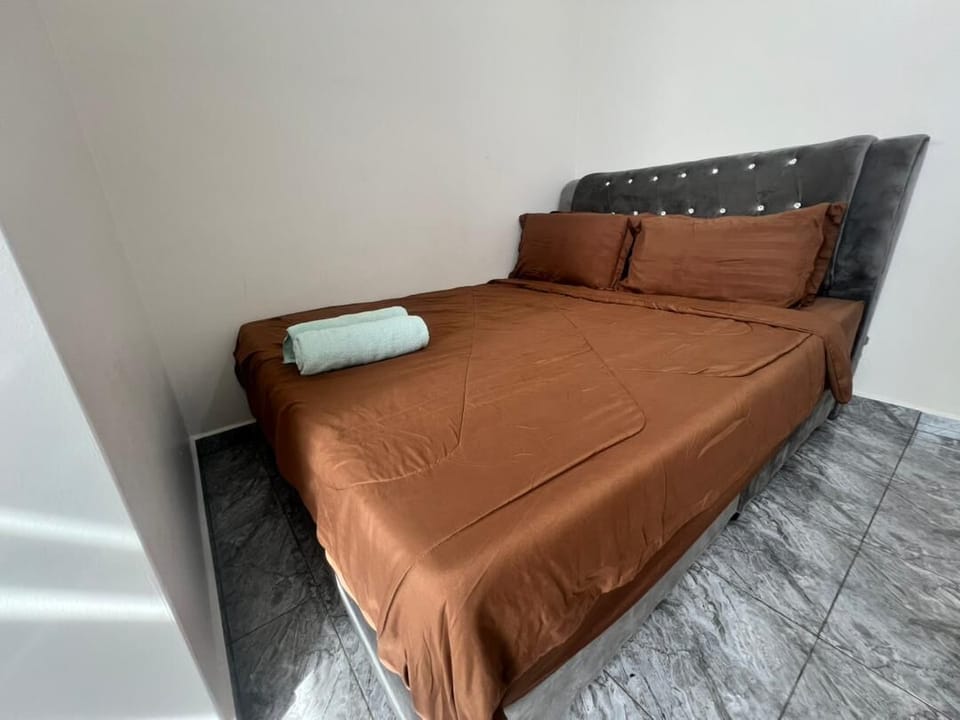 Deluxe Double Room | WiFi (free), bed sheets