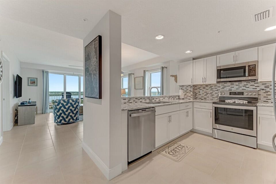 Full bright kitchen