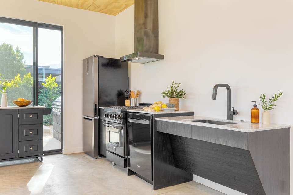 Modern and convenient kitchen.