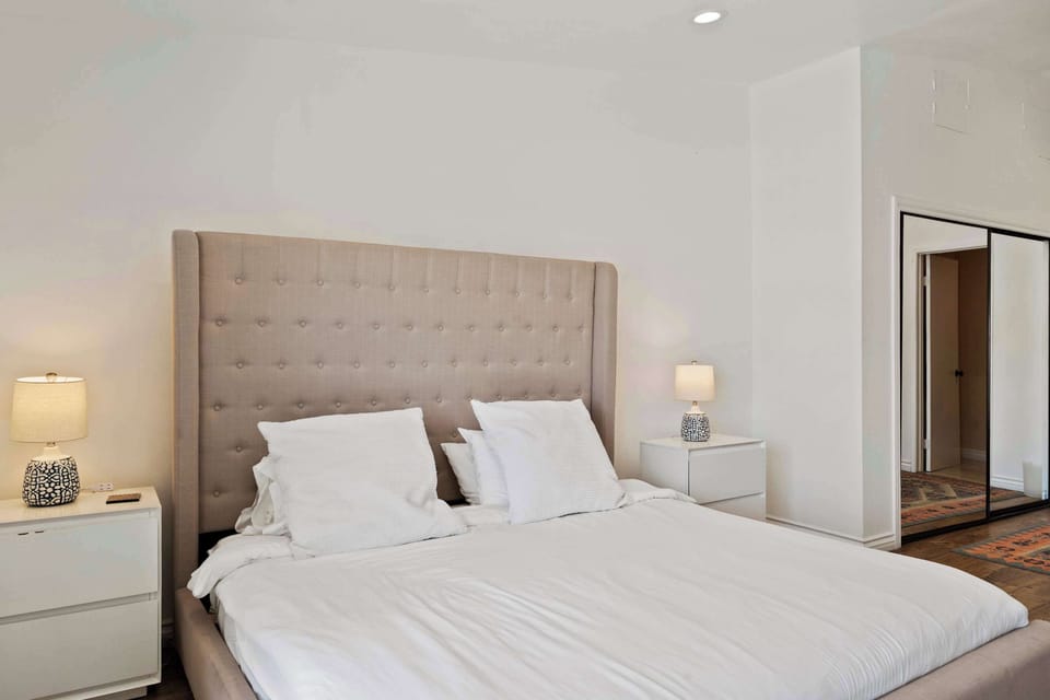 King suite with balcony access - relax, stream, and enjoy the view 