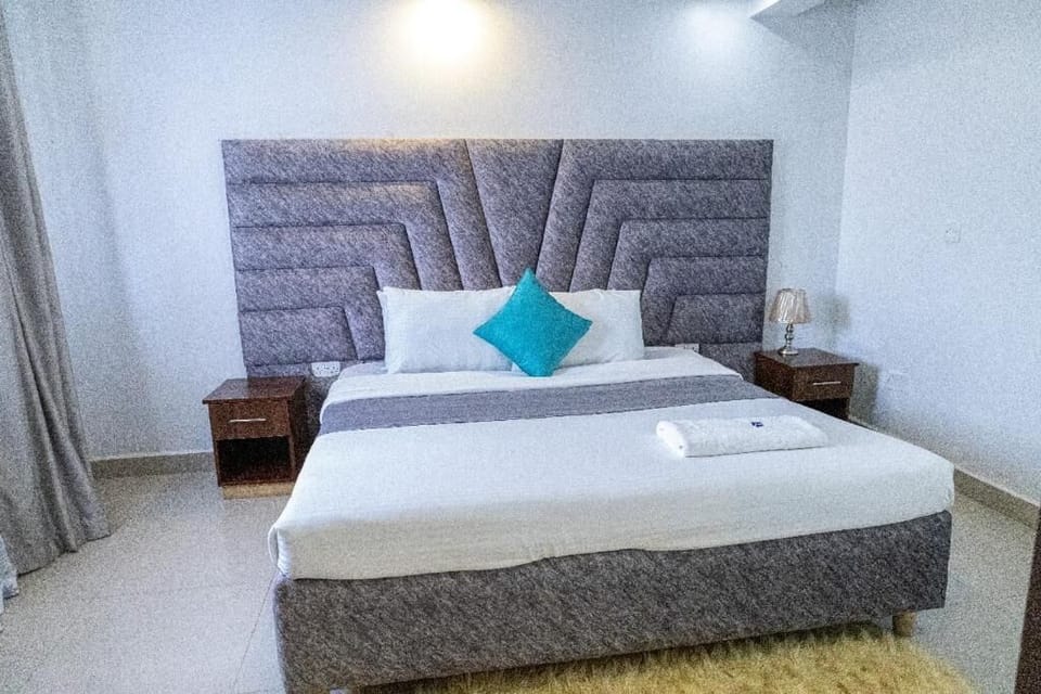 Executive Single Room, Pool View | Free WiFi, bed sheets