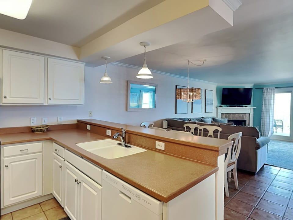 Full Kitchen