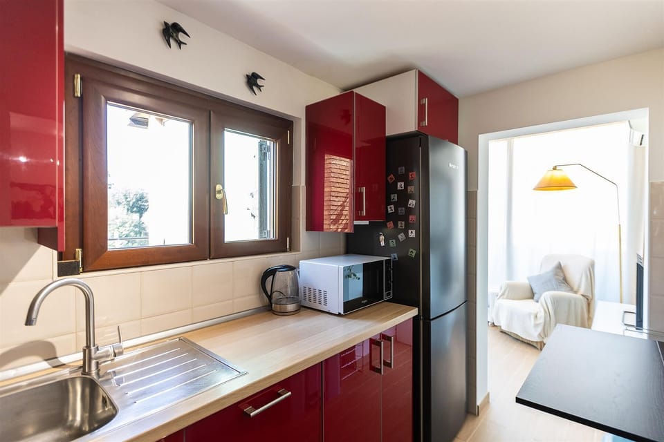 Apartment | Private kitchen | Microwave, dishwasher, espresso maker, coffee/tea maker