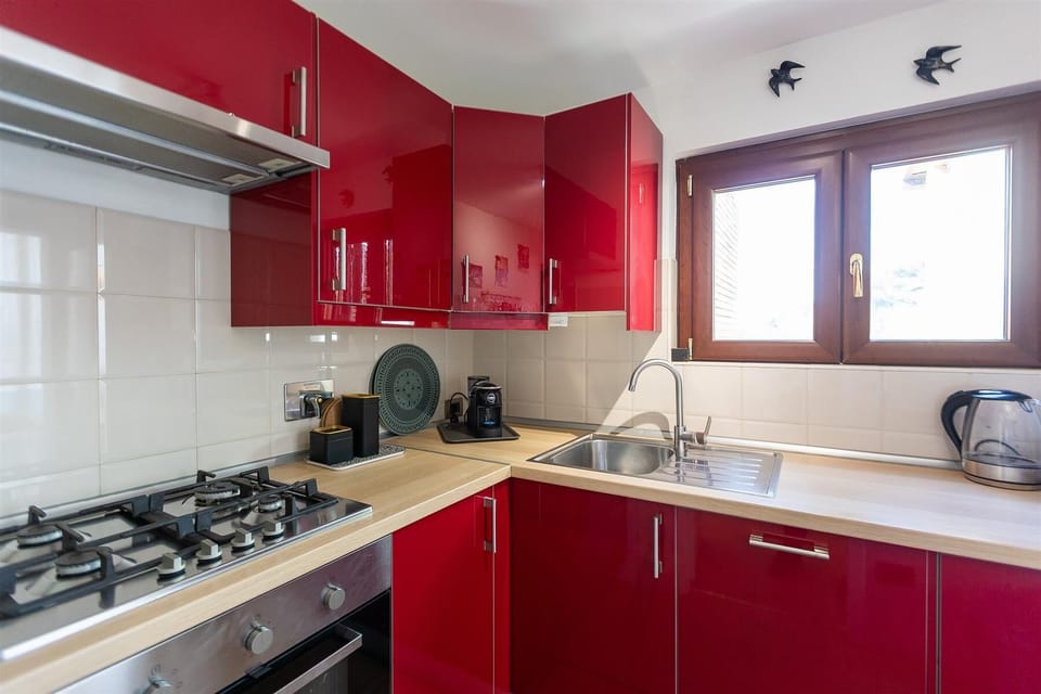 Apartment | Private kitchen | Microwave, dishwasher, espresso maker, coffee/tea maker