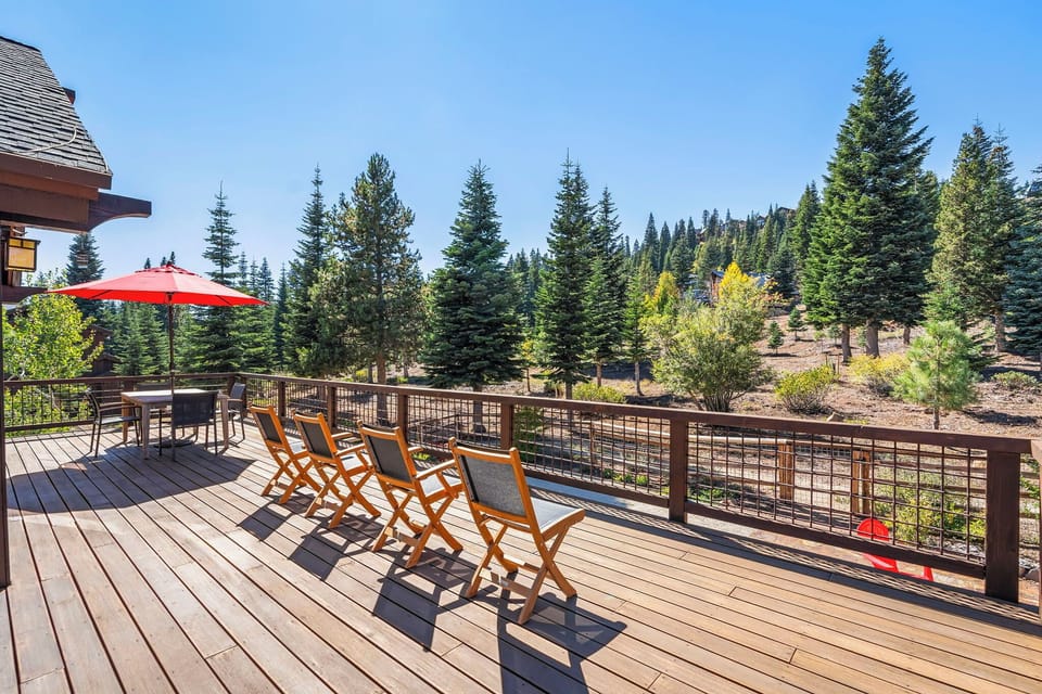 Back Deck View - Moonridge Lodge