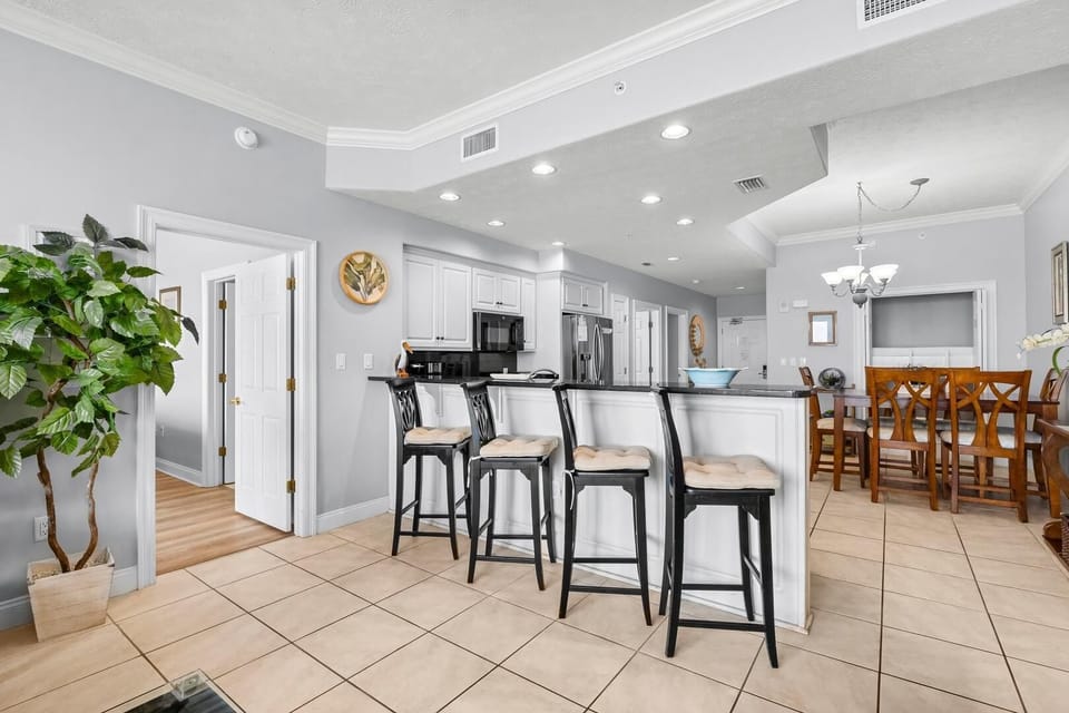 Condo, Multiple Beds (Treasure Island 511) | Interior