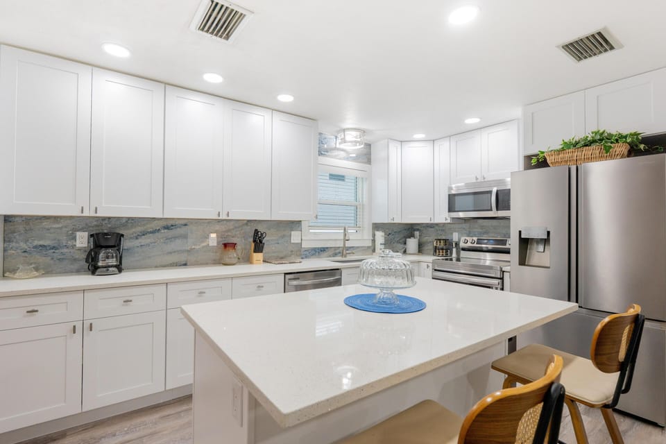 House, Multiple Beds (Beach Haven North and South) | Private kitchen | Oven, toaster