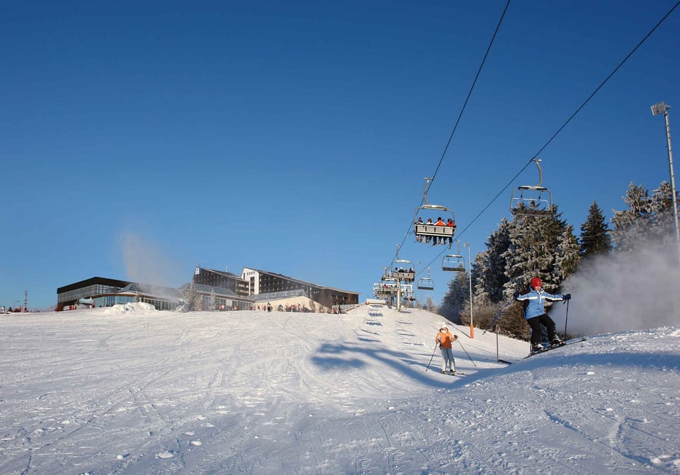 Snow and ski sports