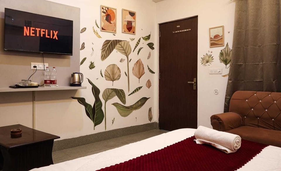 Premium bedding, rollaway beds, free WiFi, bed sheets