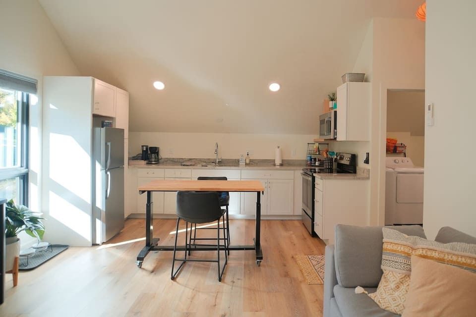 Apartment Kitchen 4