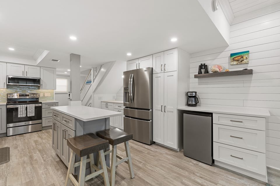 Condo, 1 King Bed (Ocean Club North B213) | Private kitchen | Oven, toaster