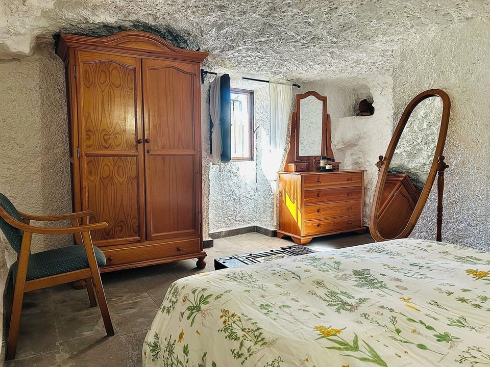 Superior Cottage, Mountain View | Minibar, blackout drapes, soundproofing, iron/ironing board
