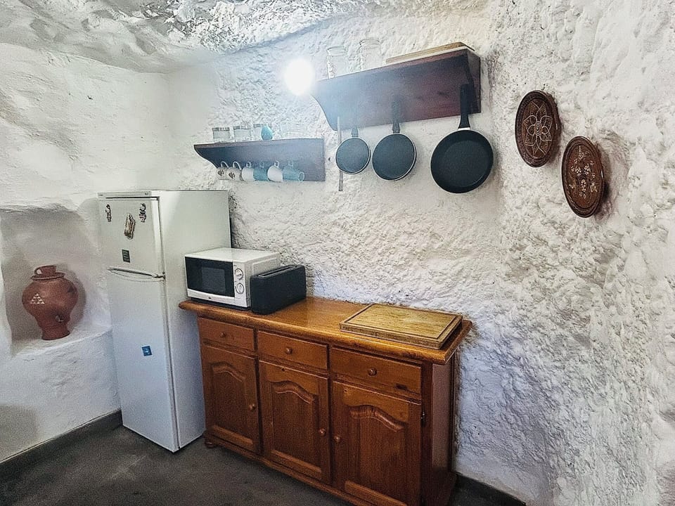 Superior Cottage, Mountain View | Private kitchen | Full-size fridge, microwave, stovetop, coffee/tea maker
