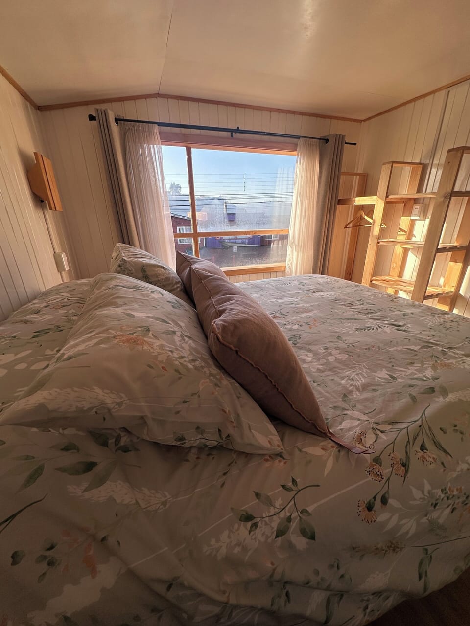 Double Room, Partial Sea View | Laptop workspace, free WiFi