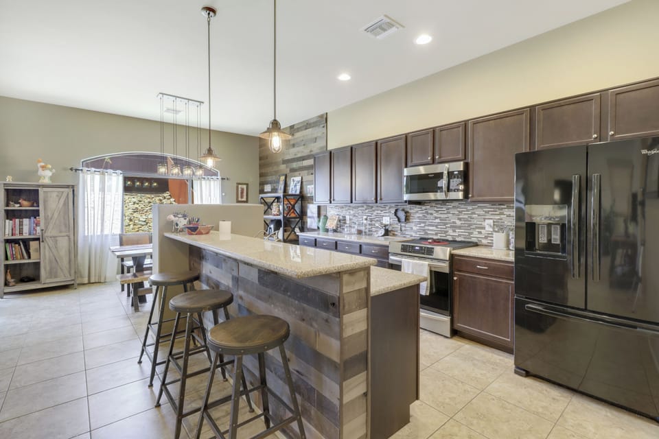 3 Bar Stools Kitchen Island