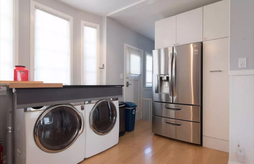 Full-size washer dryer