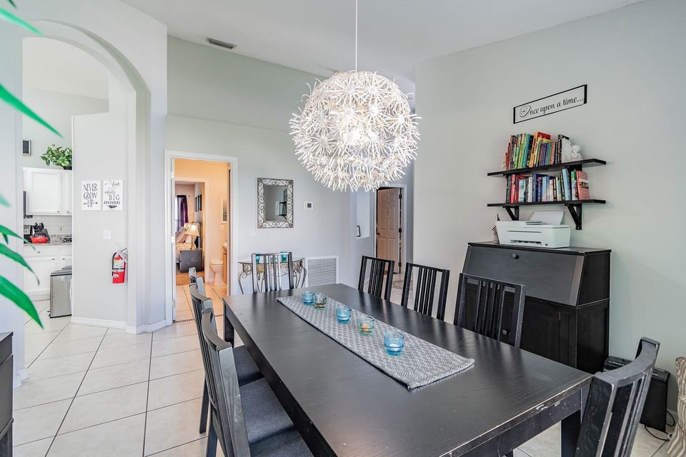 Villa | Dining