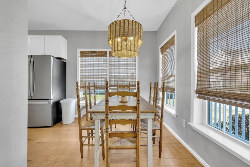 Eat In Kitchen
