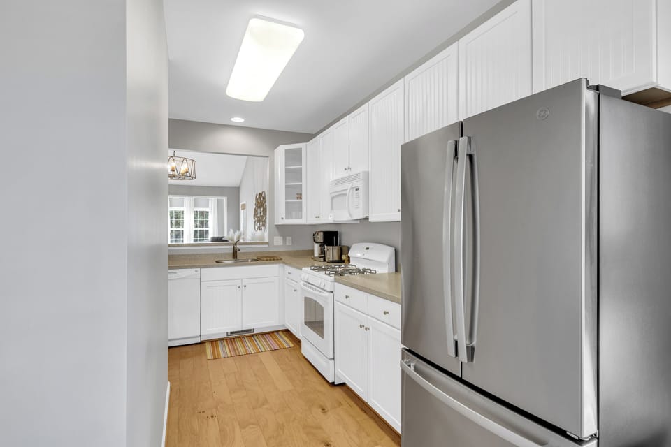 Eat In Kitchen