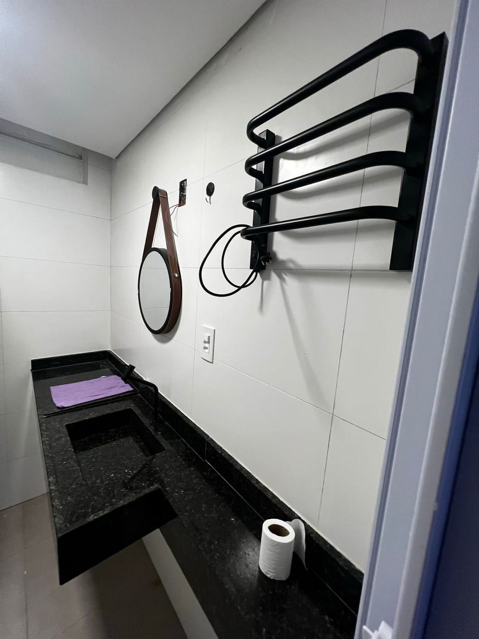 Studio | Bathroom