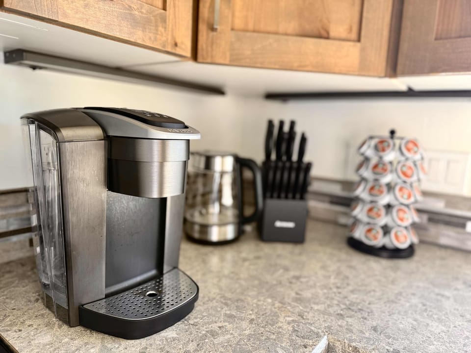 The fully equipped kitchen has everything you need to feel right at home.
