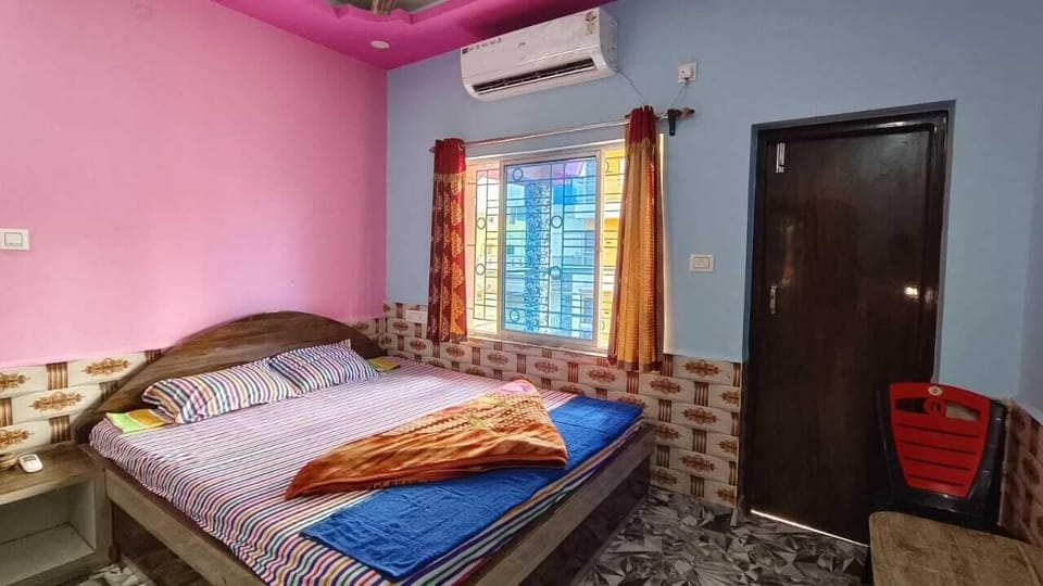 Deluxe Double Room, City View | Desk, laptop workspace, free WiFi