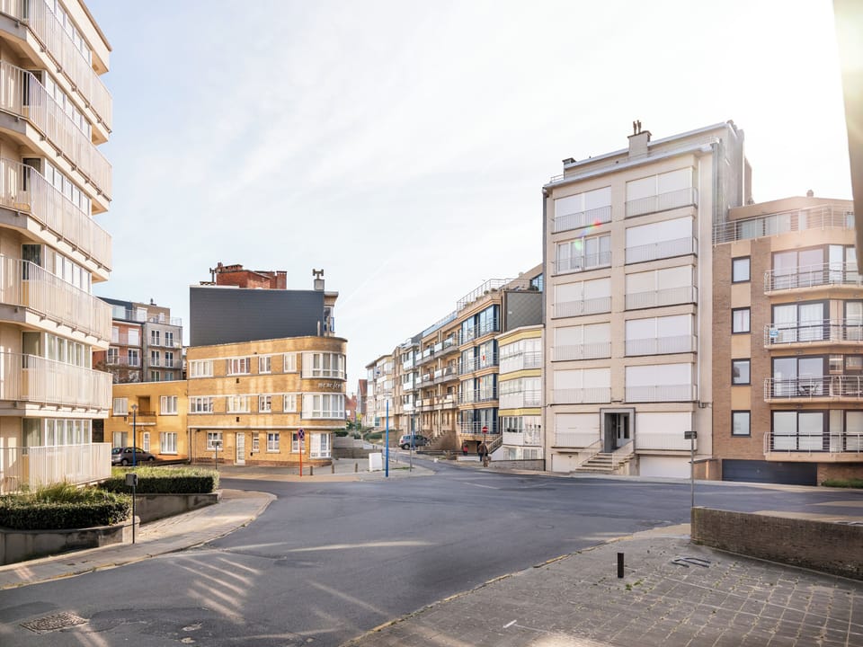 Immediate Surroundings [summer] (<1 km)