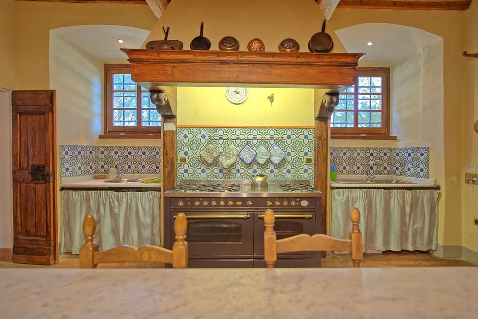 Villa | Private kitchen | Full-size fridge, oven, stovetop, electric kettle