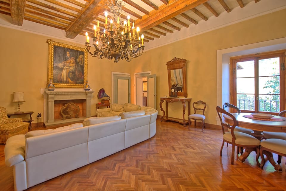 Villa | Living room | Flat-screen TV, table tennis