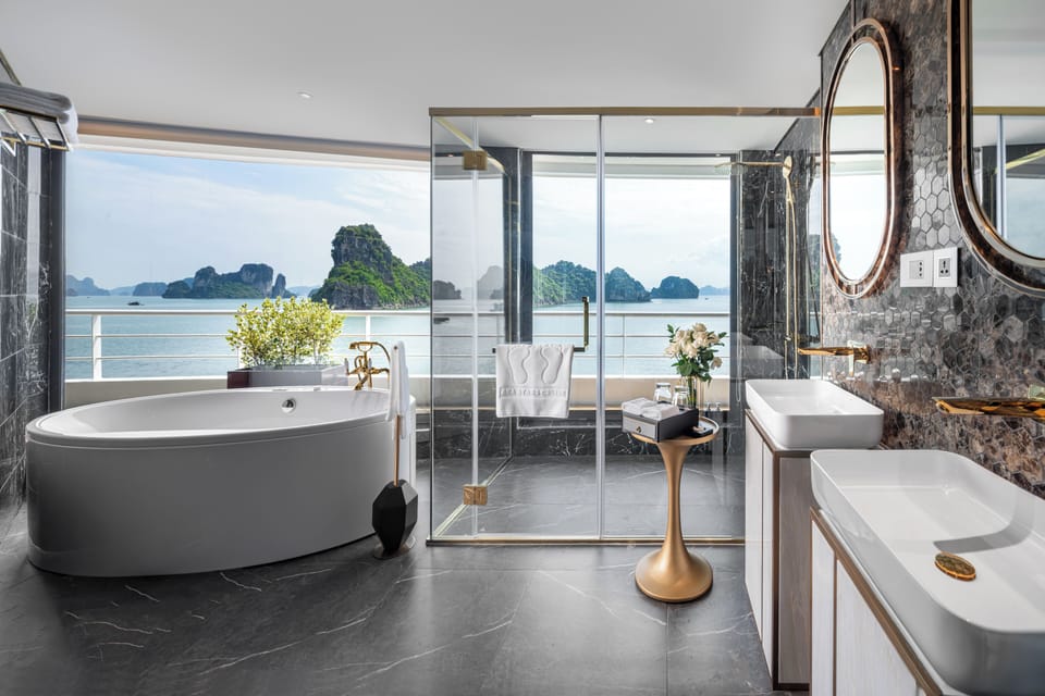 Presidential Suite, Balcony, Ocean View | Bathroom | Rainfall showerhead, free toiletries, hair dryer, towels