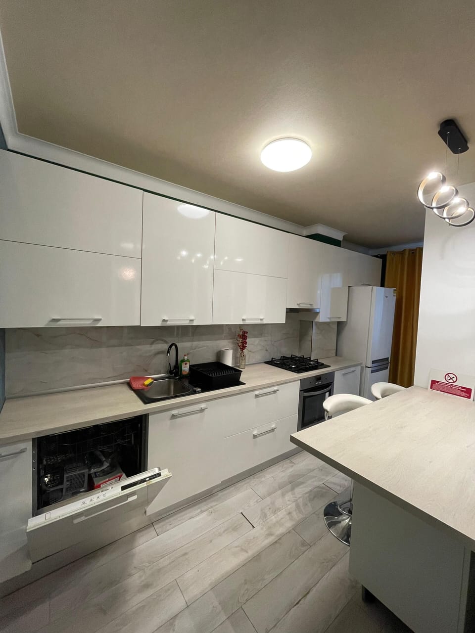 Deluxe Apartment | Soundproofing