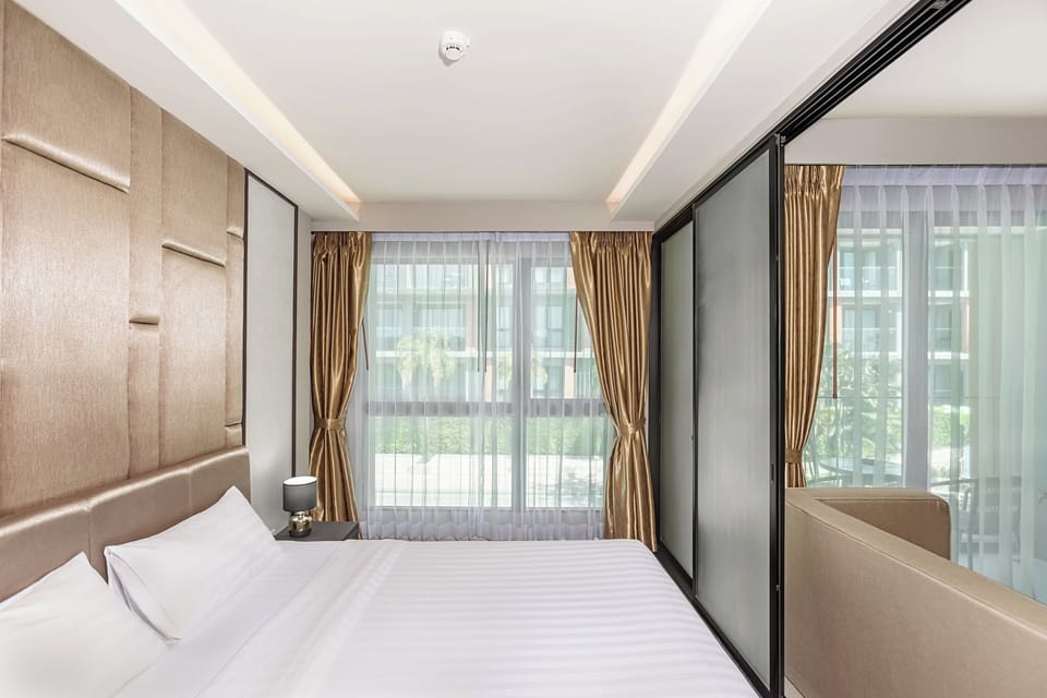 Standard Apartment, Balcony, Pool View | In-room safe, free WiFi