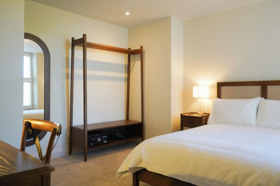 Standard Double Room | In-room safe, WiFi (free), bed sheets