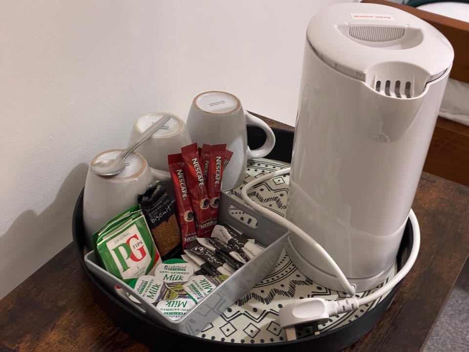 Deluxe Loft, Partial Sea View | Iron/ironing board, free WiFi