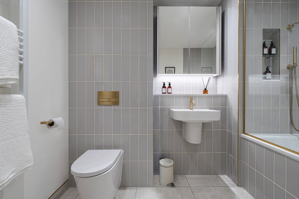 The Eades ADC Atelier 2 Bed Apartment in London