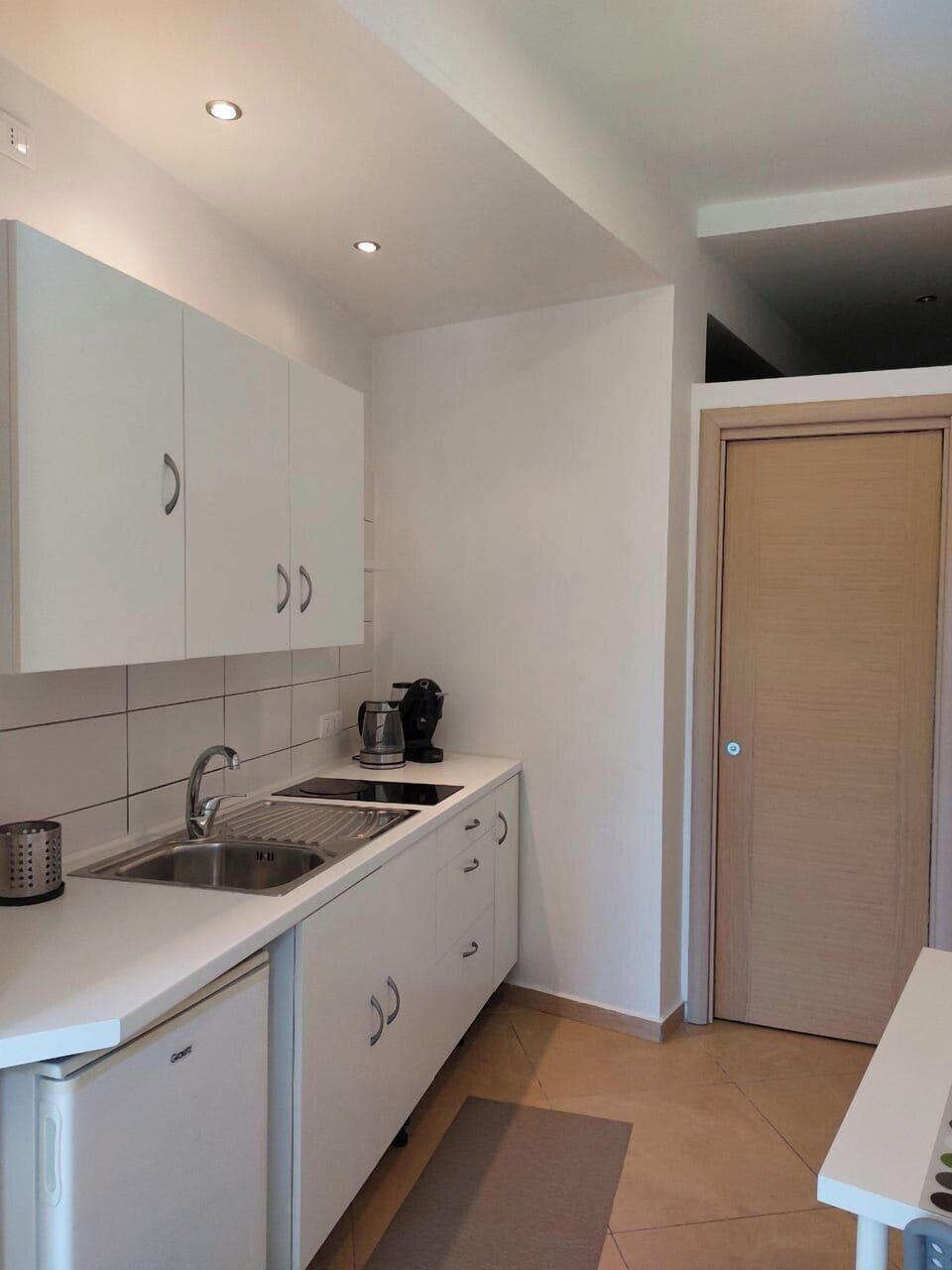 Apartment, Mountain View | Private kitchen | Full-size fridge, espresso maker, electric kettle, freezer