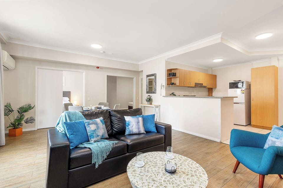 A cozy and stylish living area, perfect for relaxing and feeling at home.