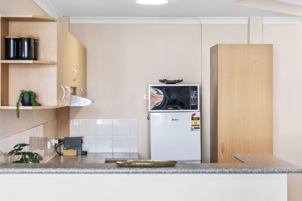 Cook, clean, and relax—everything you need is right here! 
