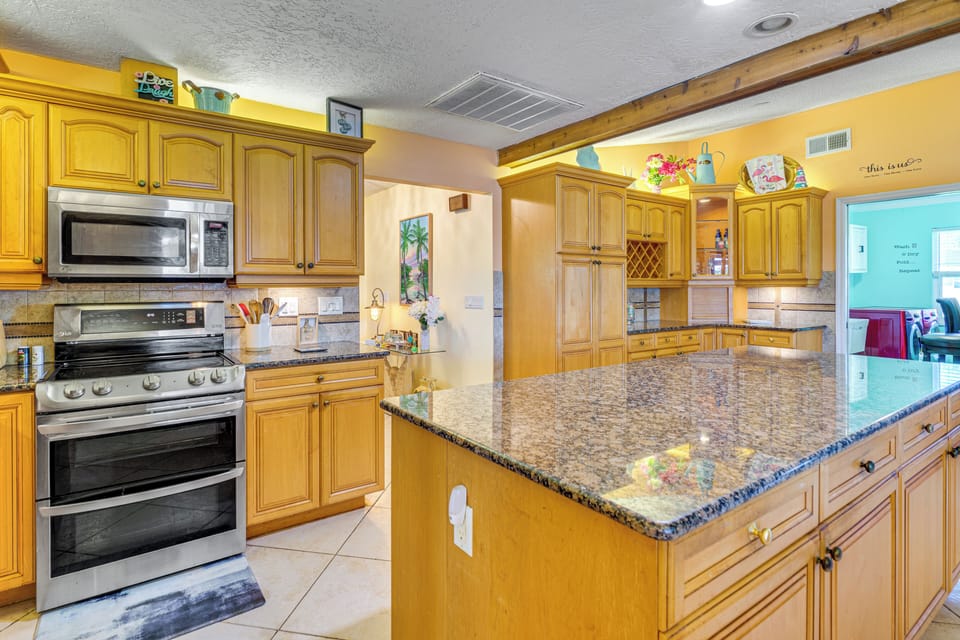House (3 Bedrooms) | Interior