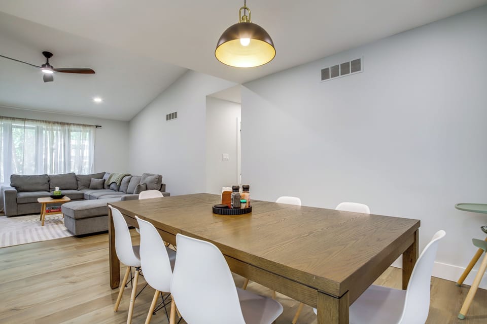 House (3 Bedrooms) | Interior