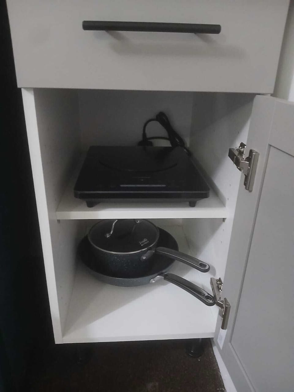 Deluxe Studio | Private kitchen