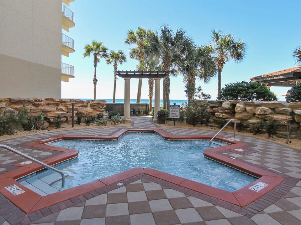Shores of Panama Hot Tub