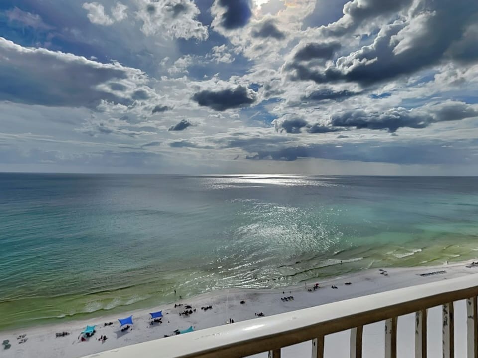 Wraparound Gulf Front Balcony View