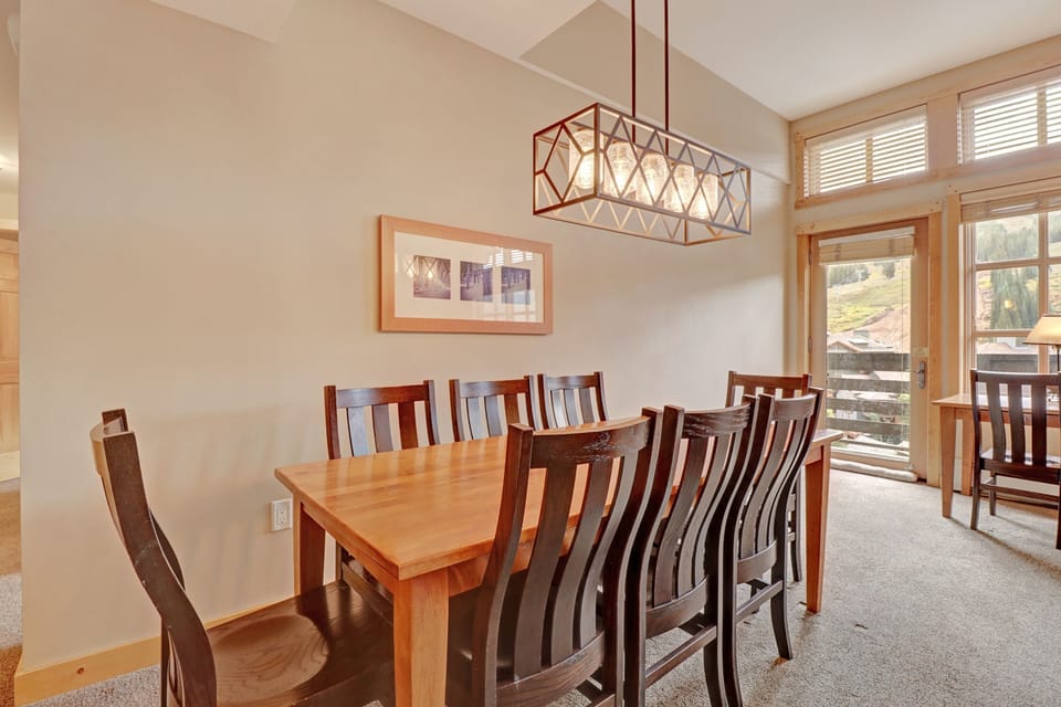 Condo, 3 Bedrooms | Dining