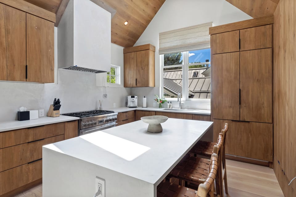 5.01-kitchen-the-perch-telluride (16)
