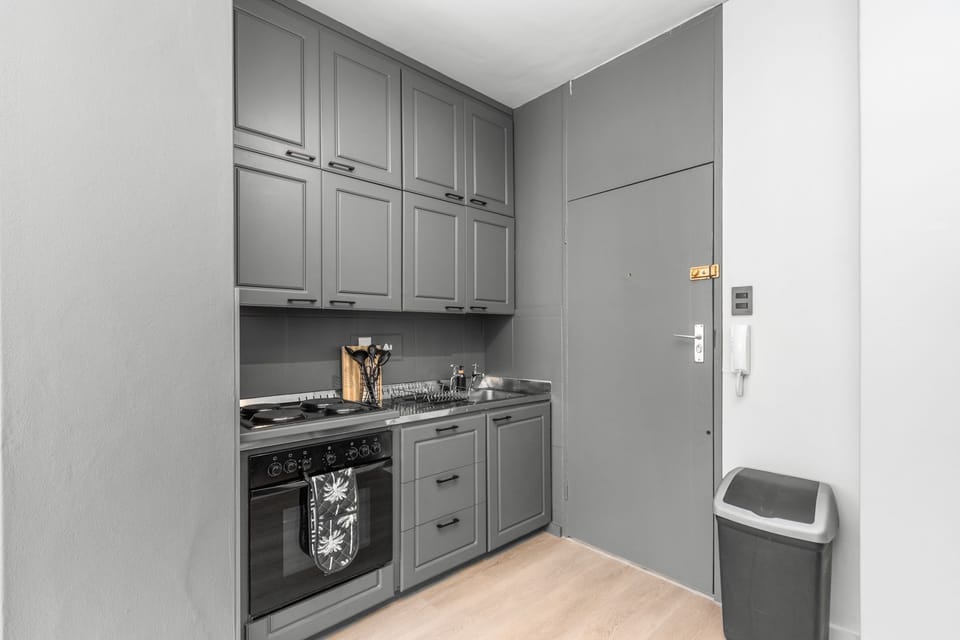 Apartment (0 Bedroom) | Interior