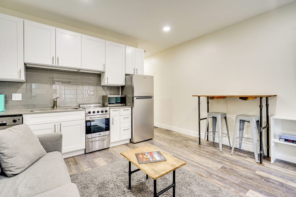 Apartment (0 Bedroom) | Interior