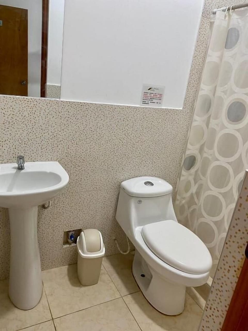 Standard Twin Room | Bathroom