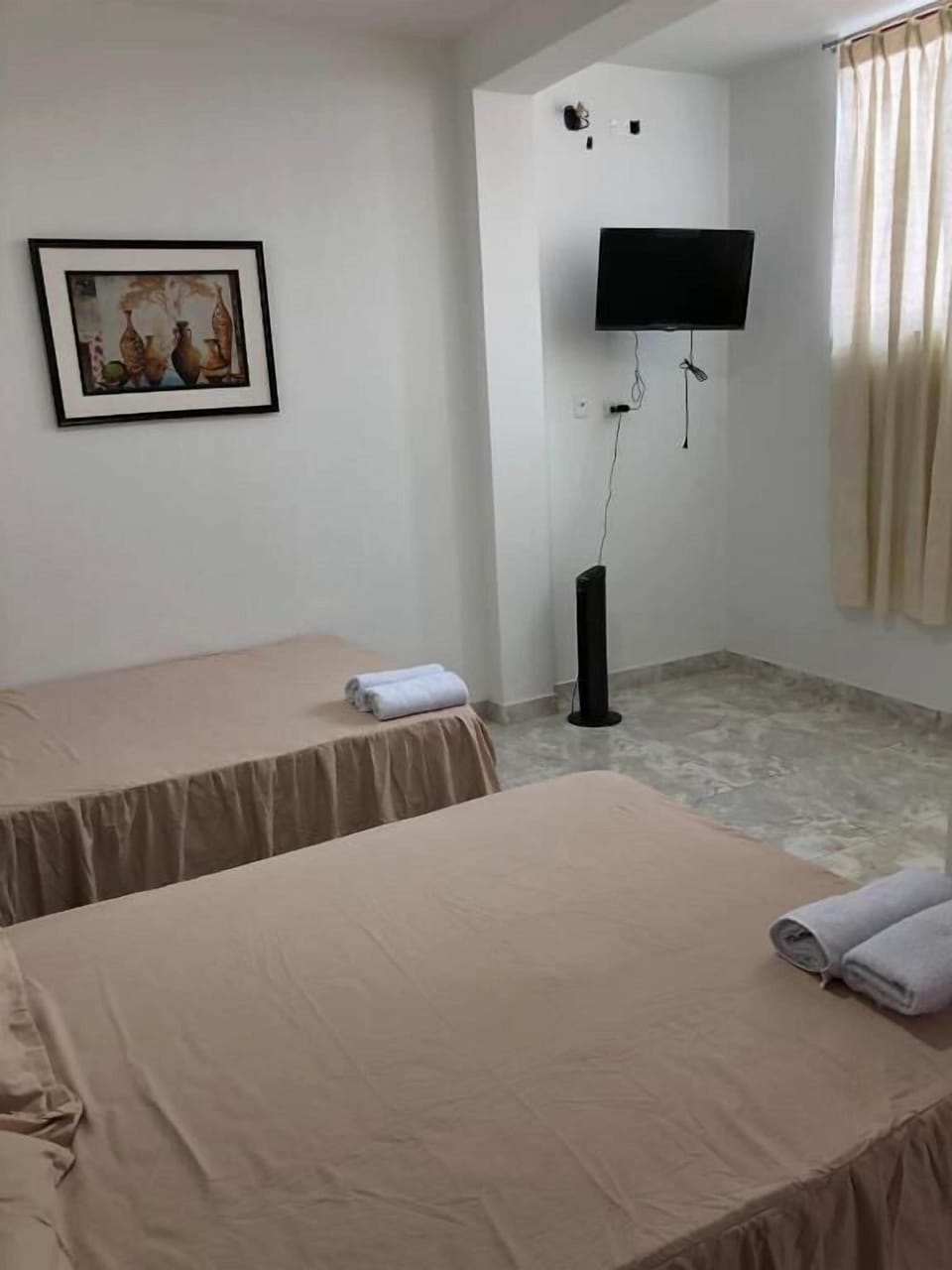 Classic Triple Room | Free WiFi