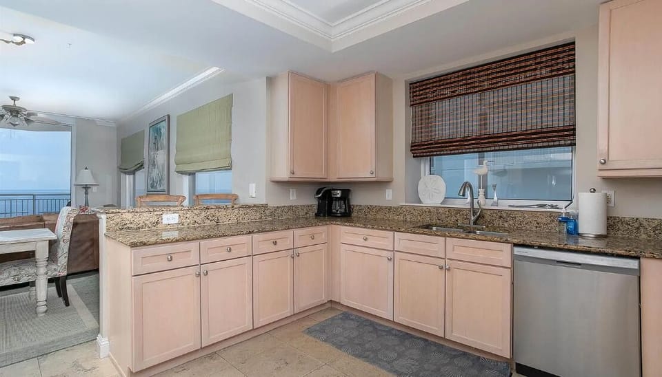 Condo, Multiple Beds (Indigo West 1404) | Interior